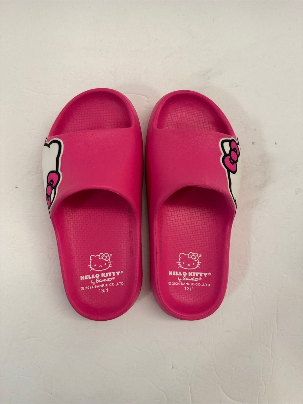 Kids Hello Kitty Pink Slides Size 13/1